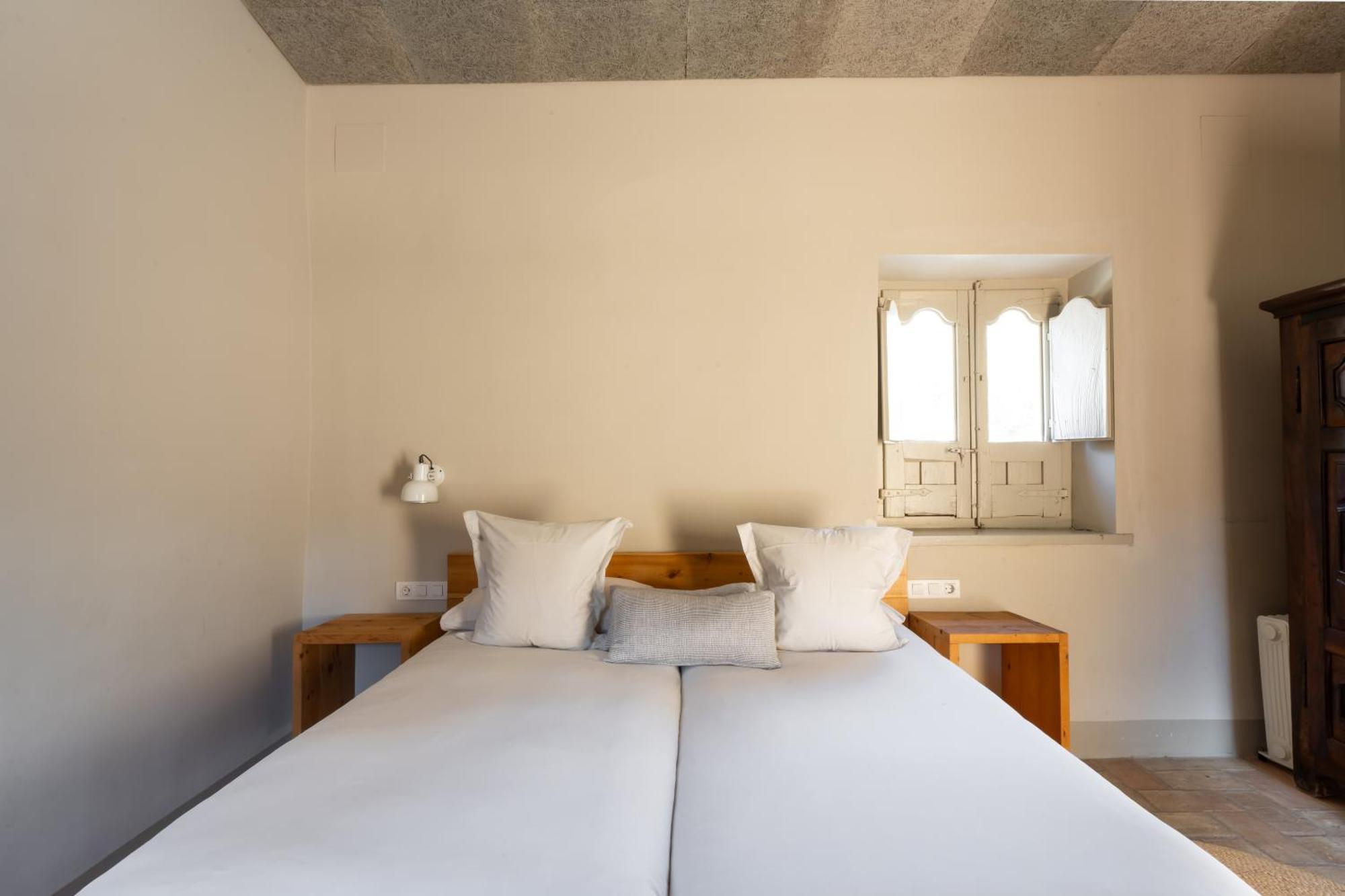 Deco - Casa Castell De Peratallada Eksteriør billede