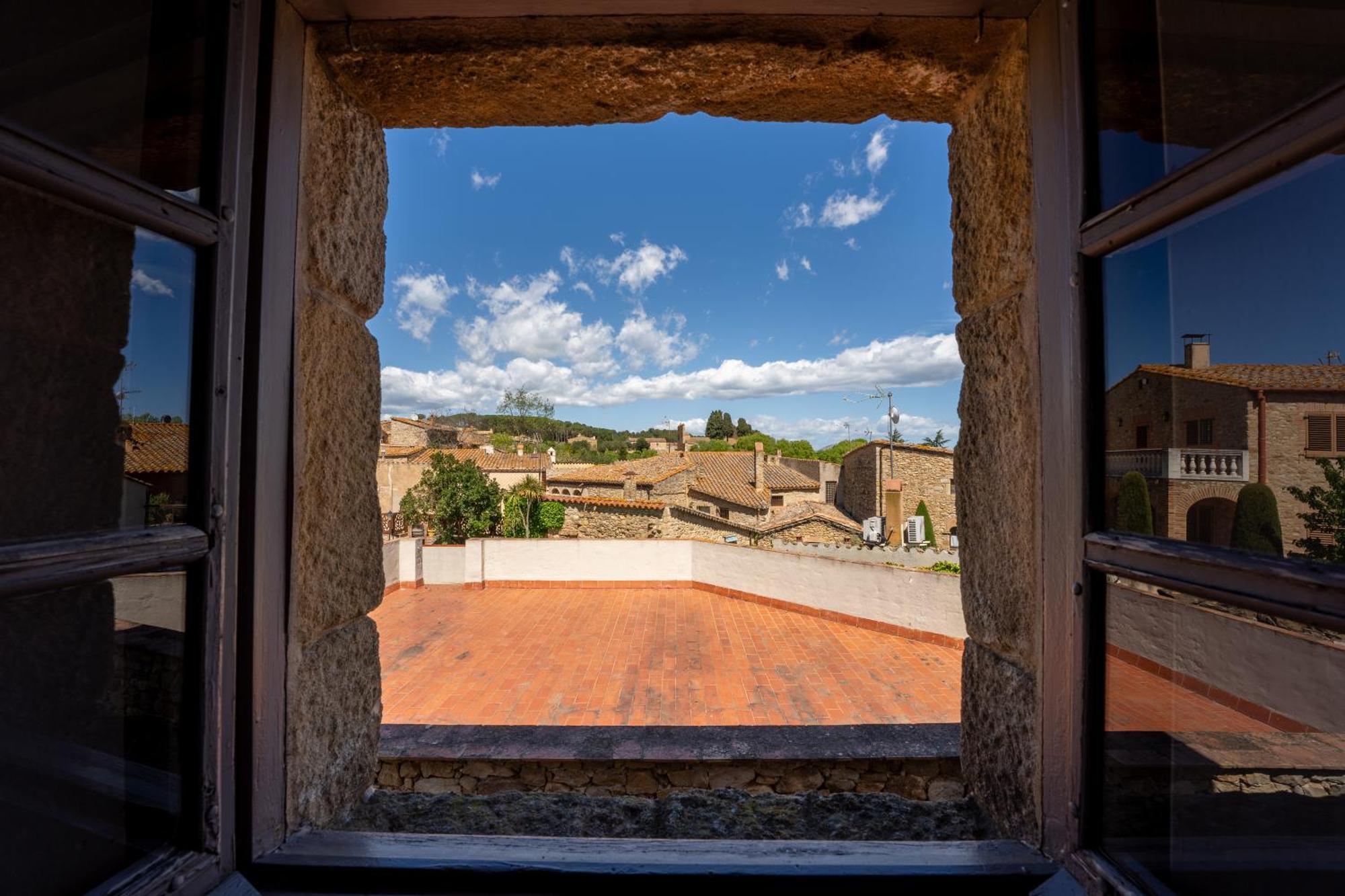 Deco - Casa Castell De Peratallada Eksteriør billede