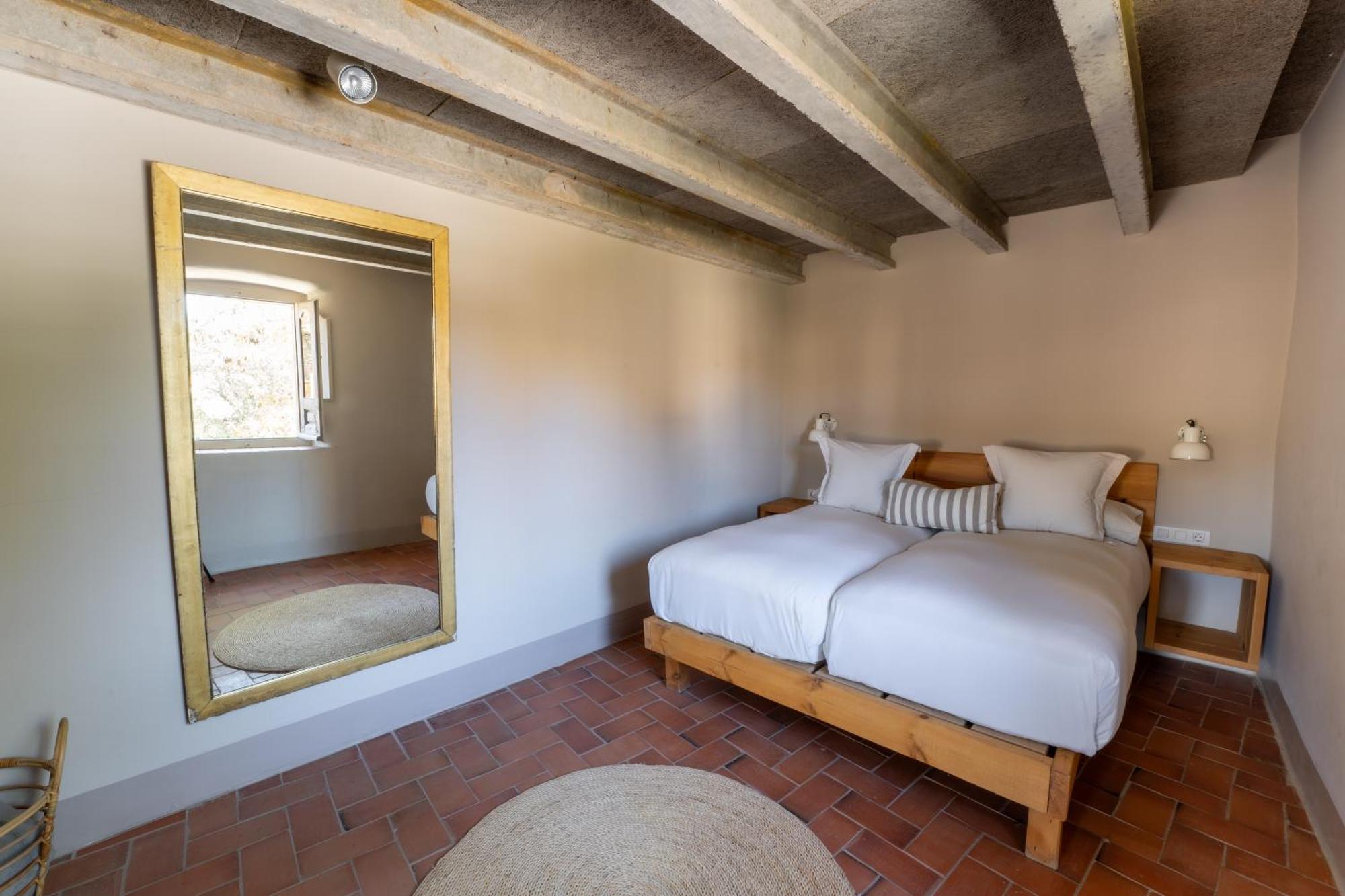 Deco - Casa Castell De Peratallada Eksteriør billede