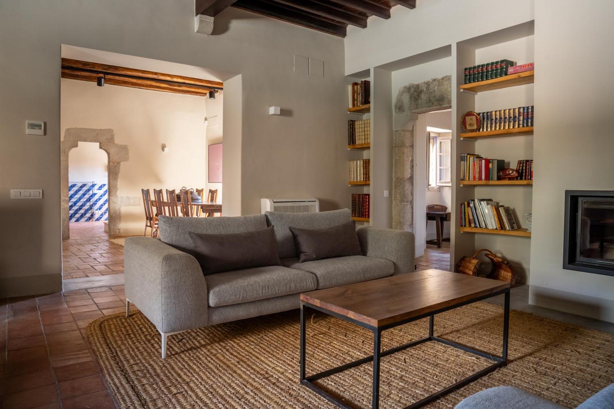Deco - Casa Castell De Peratallada Eksteriør billede