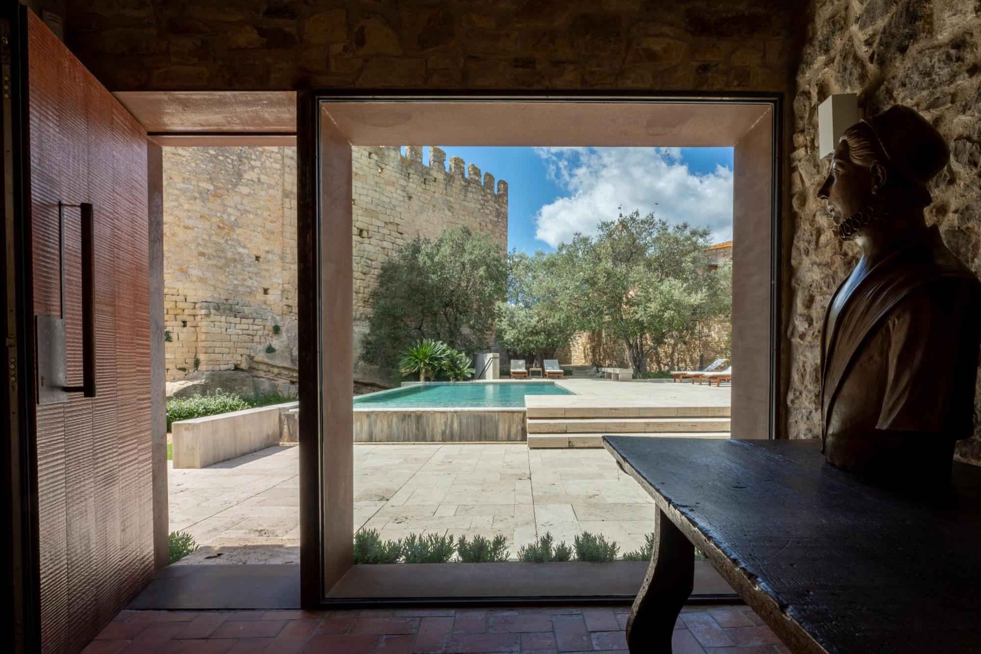 Deco - Casa Castell De Peratallada Eksteriør billede